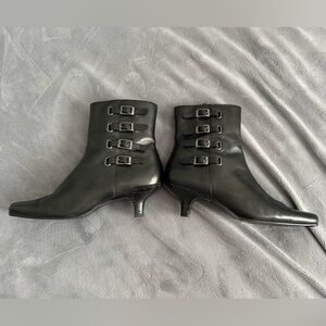 Aerosoles kitten heel booties